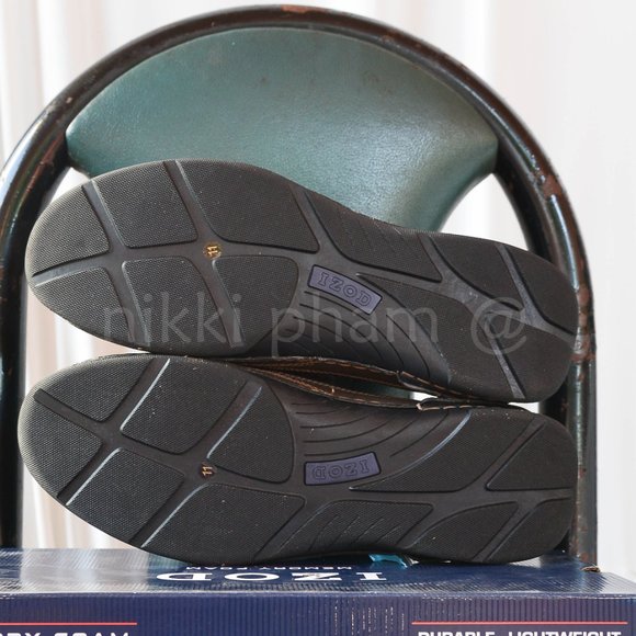 IZOD Memory Foam Flexible LightWeight Loafer - Picture 4 of 5